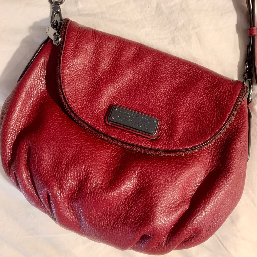 Marc Jacobs New Q Natasha Crossbody, Red Canyon - Picture 2 of 5